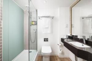 Standard Double Room with Single Sofa Bed room in Holiday Inn Leeds-Wakefield M1 Jct40 an IHG Hotel