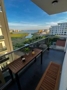 MKG LAKE VIEW - Lumina