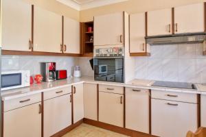 Maison avec piscine pour 4 adultes, 2 enfants