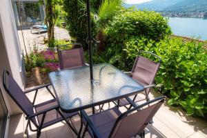 La Palma 3 by Quokka 360 - studio with terrace and lake view