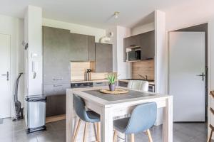 Appartements A contemporary stay near city center : photos des chambres