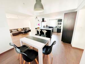 Appartements Magnifique duplex de 130 m² a Corte (centre ville) : photos des chambres