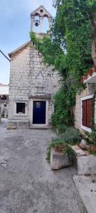 Trogir holiday house
