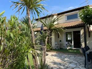 Mer Havre de Paix - 佩罗勒