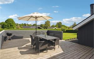 Gorgeous Home In Hejls With Wifi