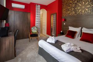 Hotels Hotel LA MARGELLE : photos des chambres