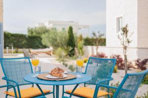 Seafront Villa Adriatica with pool