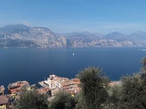 La casa della Luna nel Lago