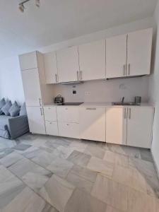 4 rooms pkg Marmoles Malaga