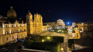 Terrace- Walk to Porta Reale and Cafes - La Casa della Pietra - Near Wine Tasting