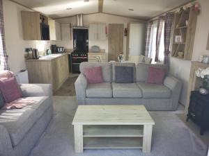 Lake Escape - Hoburne Cotswolds