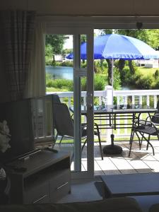 Lake Escape - Hoburne Cotswolds