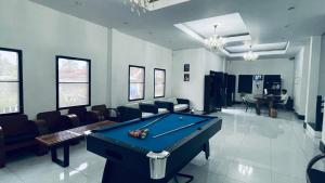 Meet sunset hostel Luangprabang