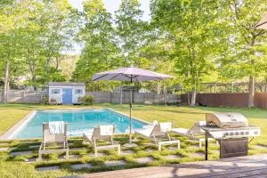 Luxurious Hamptons House with Heated Pool & Grill - Flanders
