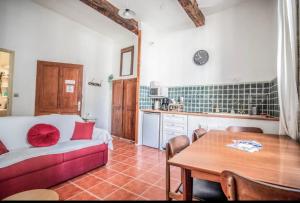 Appartements Appartement 2eme etage plein coeur centre historique de Pezenas : photos des chambres