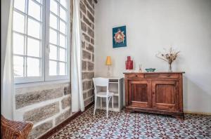 Appartements Appartement 2eme etage plein coeur centre historique de Pezenas : photos des chambres