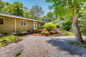 Bourne Glen - Riverside