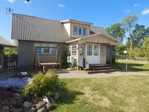 Adu-Jaani Kodumajutus - Järveküla