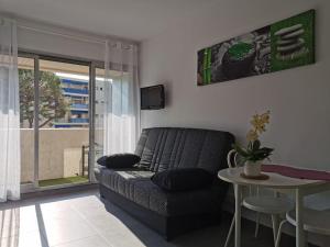 Grand studio calme bien situé