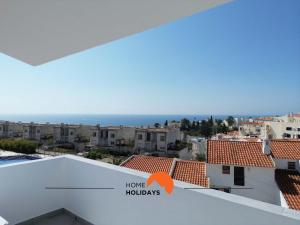 #171 Páteo 2 Flat by Home Holidays