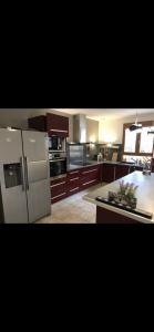 Magnifique Haut de Villa piscine et BBQ proche Cassis, La Ciotat, Circuit Castellet