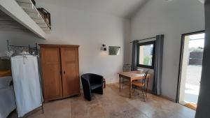 B&B / Chambres d'hotes Mas le Jas : Studio Lit King-Size Deluxe