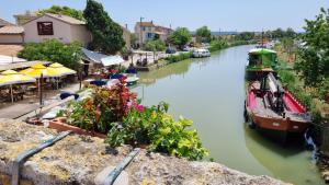 Villas Magnifique GITE a proximite du Canal du Midi 12-13 pers : photos des chambres