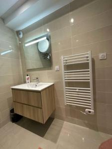 cocoon 52 m2 new, beautiful view castle and mountain