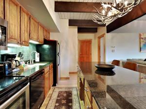 Timberline Condominiums 1 Bedroom Deluxe C2C