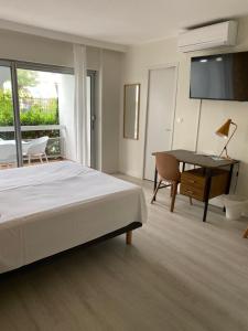 Hotels Hotel Saint-Clair, cote Plage : photos des chambres