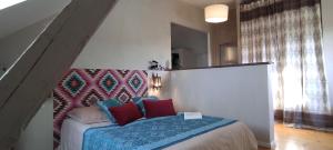 B&B / Chambres d'hotes Suite Parentale 65 M² vue sur les montagnes : photos des chambres