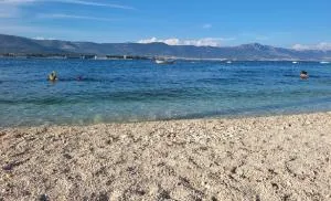 Apartment Lucky Star - 2 Bedroom, Sea View, Gated Yard, Free Parking, BBQ - Miševac