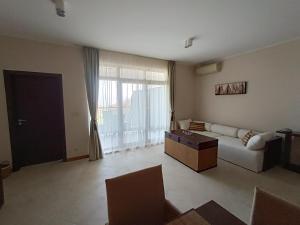 Thracian cliffs Апартамент Голф холидей