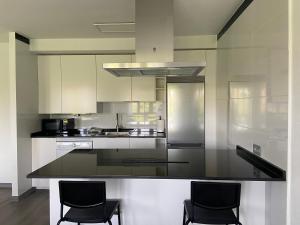 173A Amplio apartamento moderno by R2R Consulting