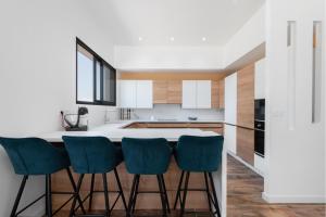Maisons de vacances Exceptional villa with swimming pool : photos des chambres