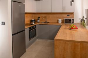 Family & Friends Pula