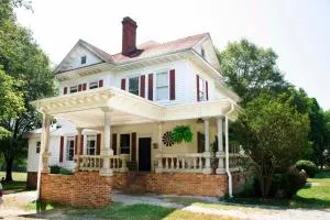Belton Bed and Breakfast - Pendleton
