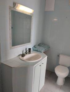 Appartements Studio avec jacuzzi privatif. : photos des chambres