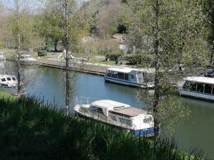 Appartements Les Charmois : photos des chambres