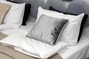 Modern Apartment near Metro