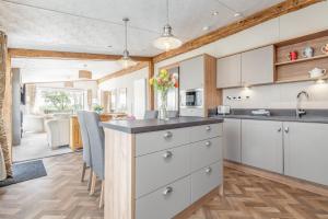 Stewarts Resort Lodge 52