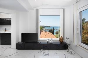 Pjescana Uvala Sea View Apartment 
