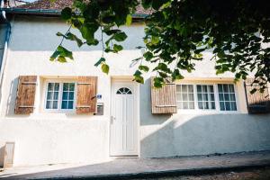 Maisons de vacances Loveroom Du Perche : maison avec balneo : photos des chambres