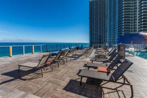 Dreamy Beachside Living - Direct Oceanview 2BR 2BA for the Perfect Escape