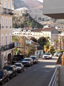 Appartements Agreable Studio familial a lourdes, proche gare : photos des chambres