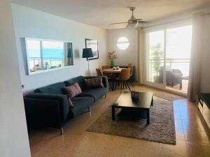 LMHA 15 DPMT modern 2 bedroom,1 bathroom overlooking the Mediterranean, La Manga