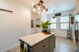 Updated New Braunfels Home with Fire Pit!