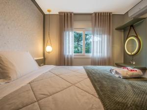 Delle Alpi 310B - Ao lado da roda-gigante