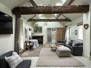 New luxury self-contained studio - North Cheriton