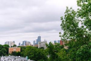 Warsaw Studio Apartment - City View, Parks nearby by Rentujemy